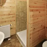 2 Bedroom Lovely In Przewloka Hébergement de vacances *