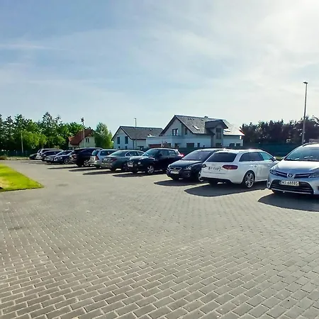 Stunning In Przewloka בית נופש