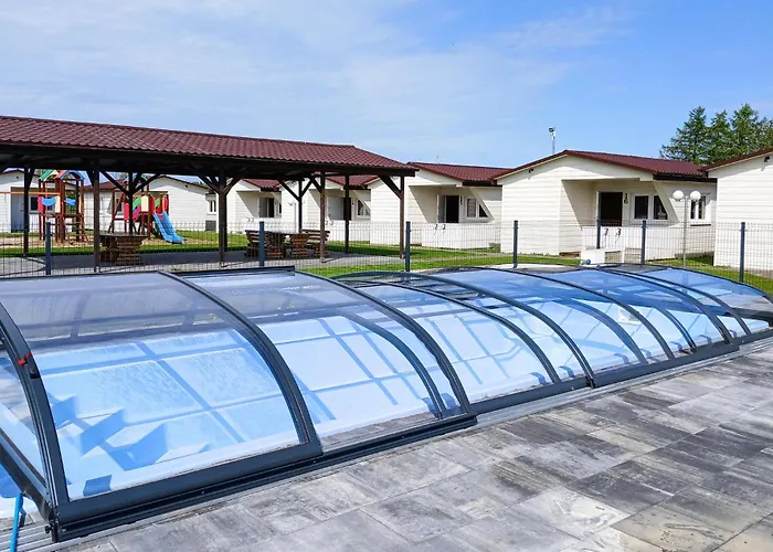 Semesterbostad Stunning In Przewloka