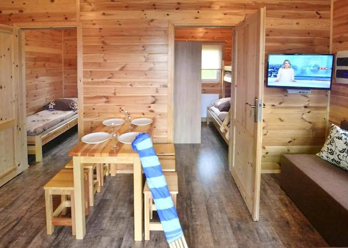 Semesterbostad Stunning In Przewloka Przewloka (Pomerania)