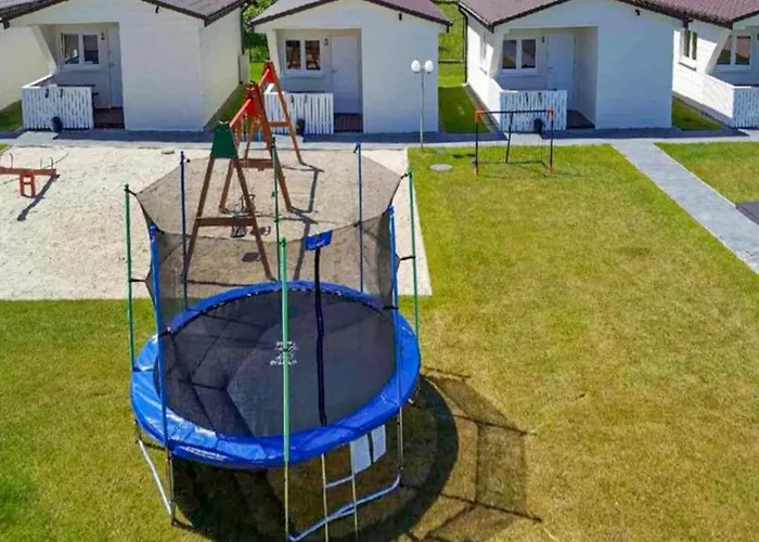 Stunning In Przewloka Semesterbostad